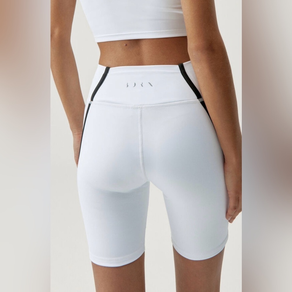 Born Living Yoga White Leggings with Black Accents size L